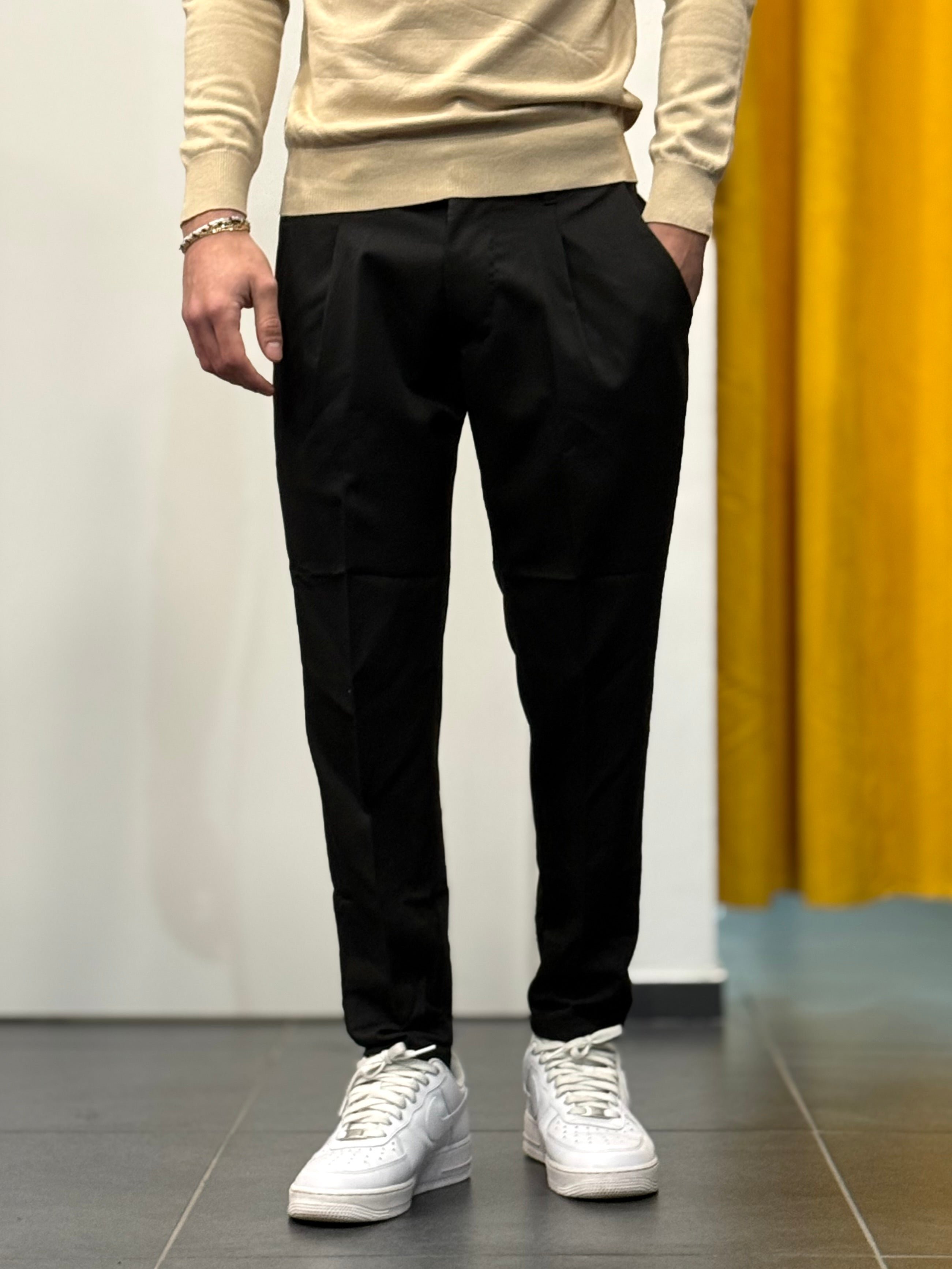 PANTALONE Slim Fit NERO