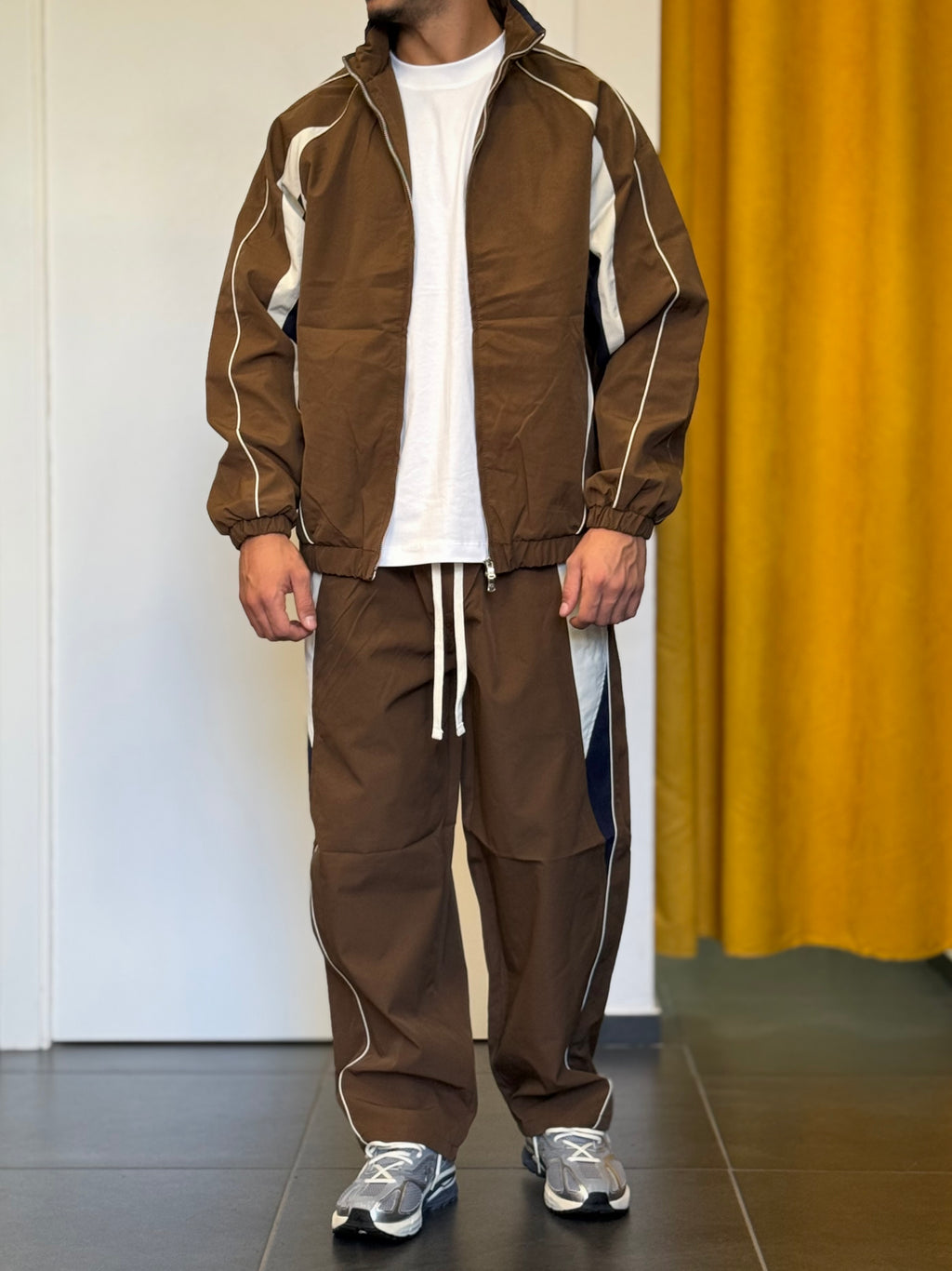 TUTA Tech MARRONE