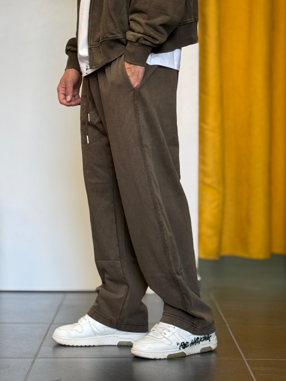 TUTA COMPLETA Stone Washed MARRONE