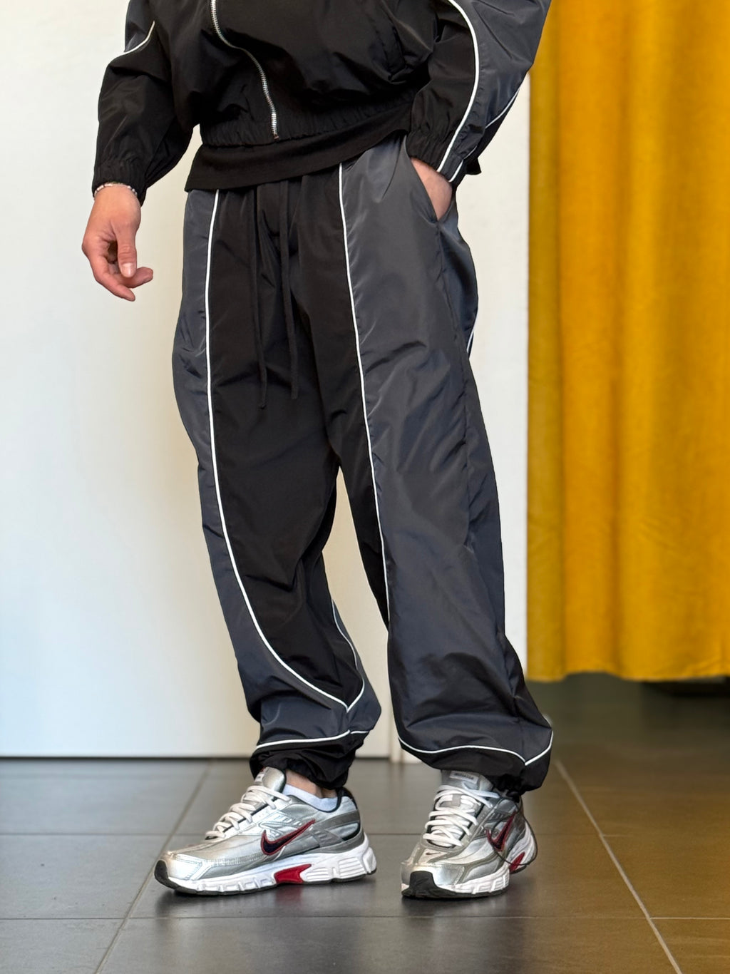 TUTA PRIMAVERA Tessuto Tecnico NERO/GRIGIO