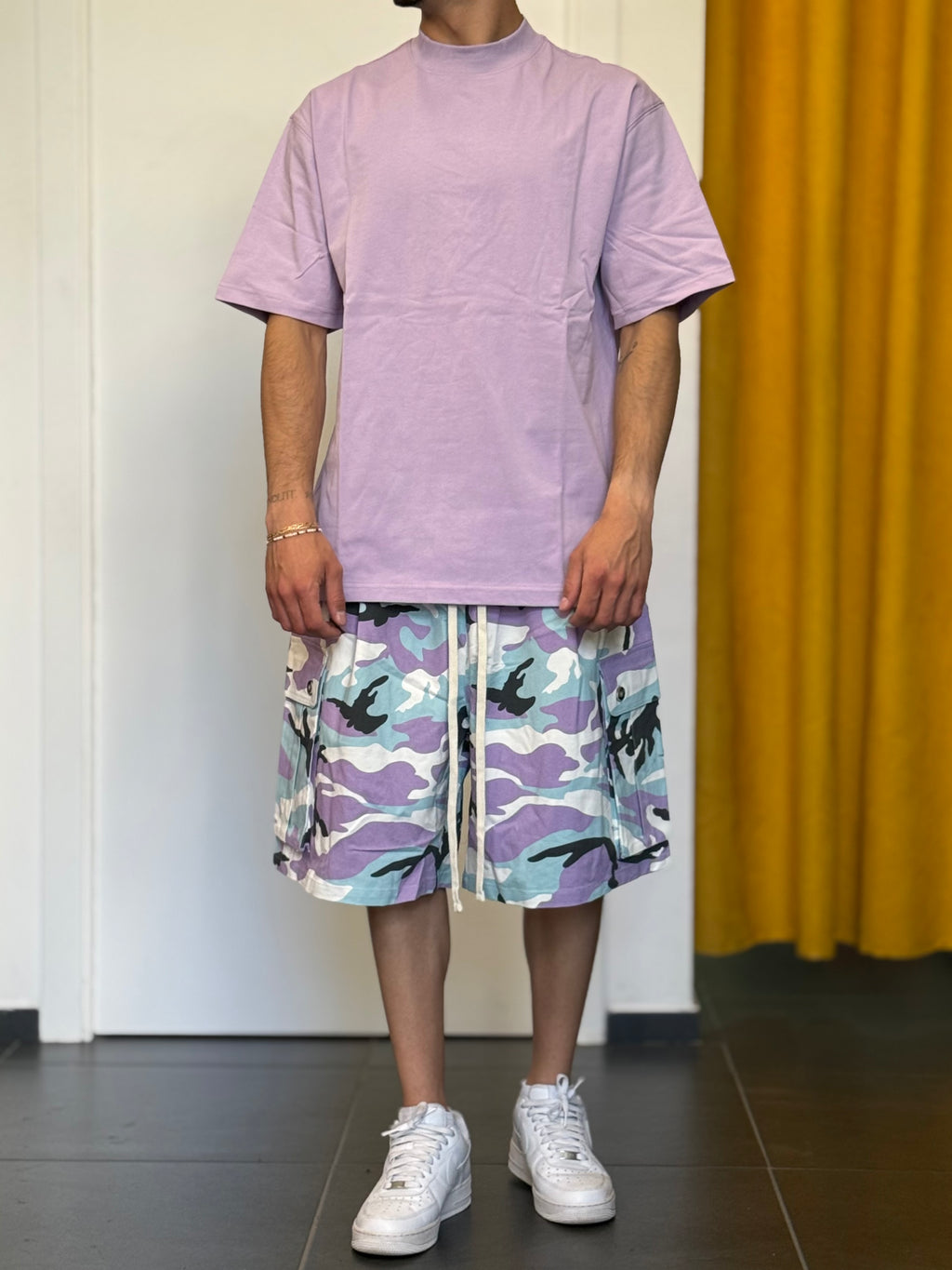 T-SHIRT OVER Lilla